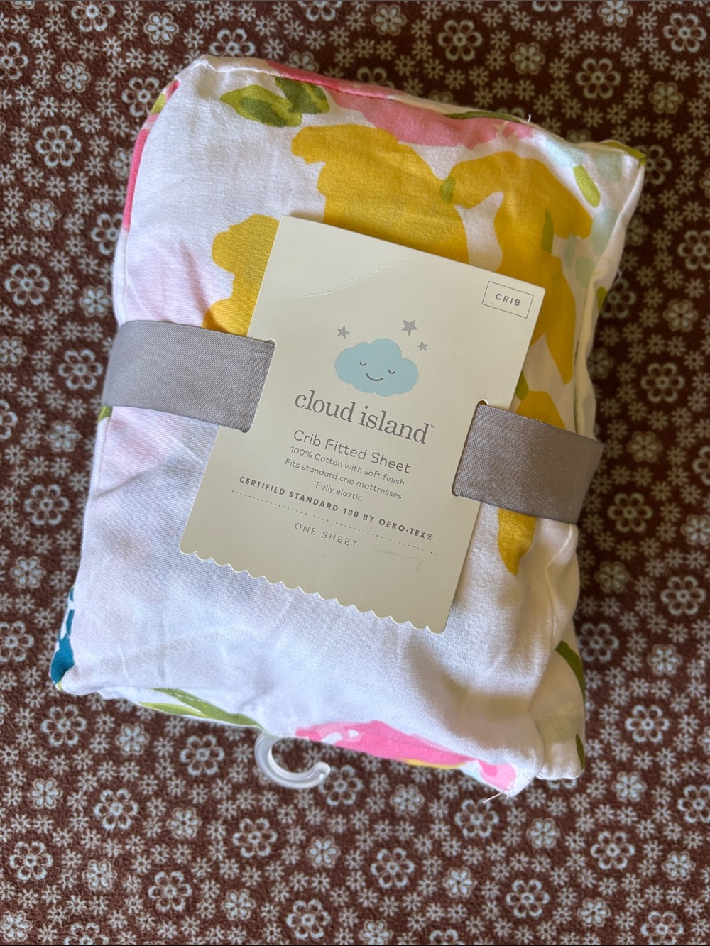 100% cotton adorable NEW crib sheet